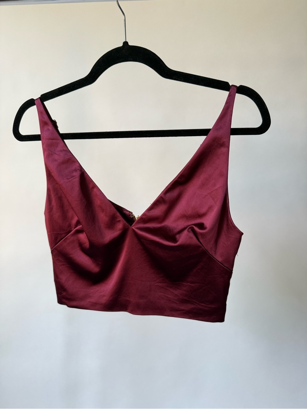 Marciano Satin V-Neck Crop Top in Burgundy